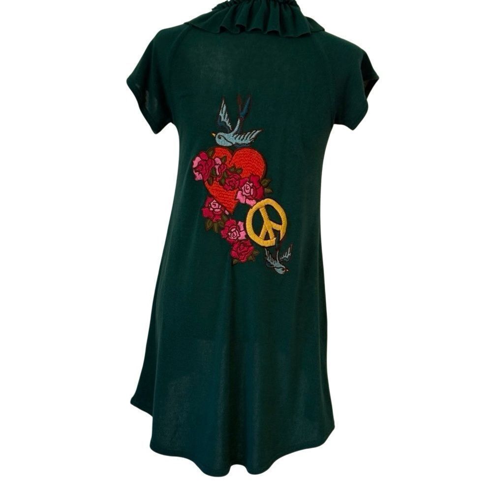 Ivy Jane Green Peace and Love Long Cardigan. Size M. Great Condition!!